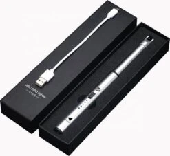 Oplaadbare Lange Dunne Elektrische Aansteker - Duurzame Plasma Aansteker - Inclusief Cadeauverpakking - BBQ – Kaarsen – Zilver -The Bastard Winkel 1200x1101 1