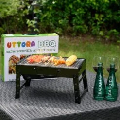 Merkloos Decopatent® Portable Houtskool BBQ - Barbecue - Inklapbaar - Barbecue Houtskool - Tafel Grill - Camping - Strand - Festival - Park -The Bastard Winkel 1200x1200 204