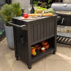 BluMill BBQ Tafel - Inclusief Koelvak 80 Liter - Op Wieltjes - Met Flessenopener - 102 X 46 X 86,5 Cm -The Bastard Winkel 1200x1200 308
