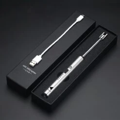 Oplaadbare Lange Elektrische Aansteker Buigbaar - Buigbare Aansteker - Duurzame Plasma Aansteker - Inclusief Cadeauverpakking - BBQ – Kaarsen – Zilver -The Bastard Winkel 1200x1200 444