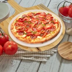 MaxxHome Pizzasteen - BBQ Steen - Maximum Te Verhitten Tot 600 Graden - ⌀33 - Incl. Houten Schep -The Bastard Winkel 1200x1200 576