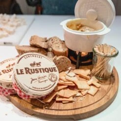 Boska Pizzaplank Friends L - BBQ Accessoires - Eikenhout - Handige Opvanggeul - Ø 34 Cm -The Bastard Winkel 1200x1200 585