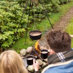 Esschert Design - Driepoot Met Ketting - Haardvuur Accessoires - Staal - Zwart -The Bastard Winkel 1200x1200 66