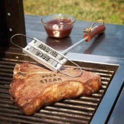 Merkloos BBQ Branding Iron - Barbecuegereedschapset - Bbq Accessoires - Bbq Brandijzer -The Bastard Winkel 1200x1200 800