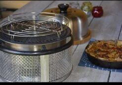 Cobb Pro Houtskool Barbecue - Grilloppervlak Ø 32 Cm - Smoker Barbecue - Zwart -The Bastard Winkel 1200x832