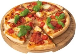 Boska Pizzaplank Friends L - BBQ Accessoires - Eikenhout - Handige Opvanggeul - Ø 34 Cm -The Bastard Winkel 1200x844