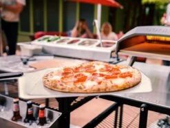 Ooni Koda Gas-Powered Outdoor Pizza Oven -The Bastard Winkel 1200x900 7