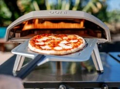 Ooni Koda Gas-Powered Outdoor Pizza Oven -The Bastard Winkel 1200x900 8