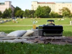 Weber Go-anywhere Houtskoolbarbecue - Zwart -The Bastard Winkel 1200x901 1