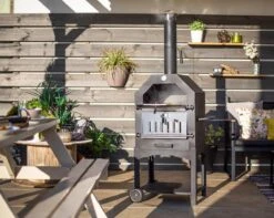 Merkloos MaxxGarden Pizza Oven - Smoker Barbecue Houtskool 45 X 65 X 158cm -The Bastard Winkel 1200x956