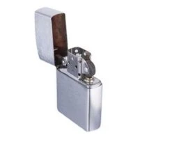 Angel Benzine Aansteker - Windbestendig - Zilver -The Bastard Winkel 1200x991