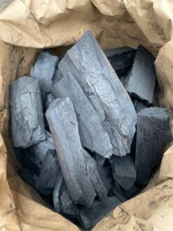 Freezing Coals - Eiken / Berken / Haagbeuk Met 5% Appel En Peren Houtskool - Houtskool - Zak à 10 Kg 7 Freezing Coals - Eiken / Berken / Haagbeuk Met 5% Appel En Peren Houtskool - Houtskool - Zak à 10 Kg -The Bastard Winkel 900x1200 23