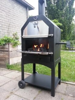 Merkloos MaxxGarden Pizza Oven - Smoker Barbecue Houtskool 45 X 65 X 158cm -The Bastard Winkel 900x1200 7